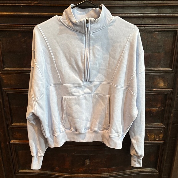 Yogalicious Tops - Yogalicious Baby Blue 3/4 zipped pullover